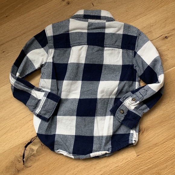 CARTER’S Toddler Button Down Bundle - Picture 9 of 9